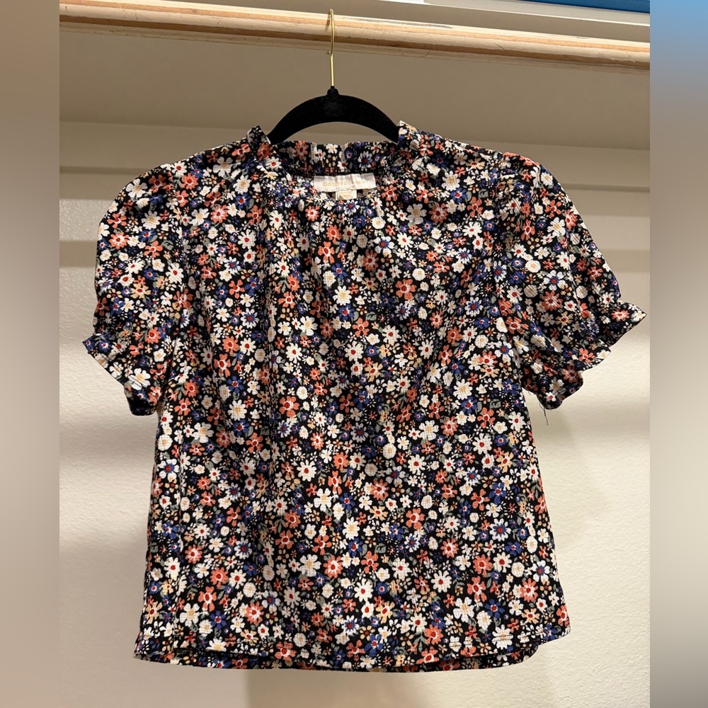 Floral Puff-Sleeve Blouse - black Multi